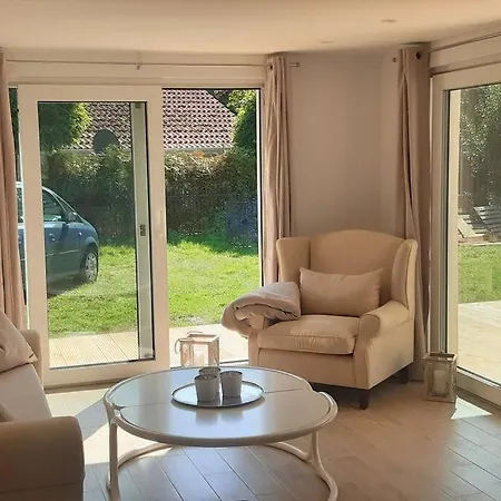 Modernes In Bansin , 200 M Zum * Heringsdorf (Usedom)